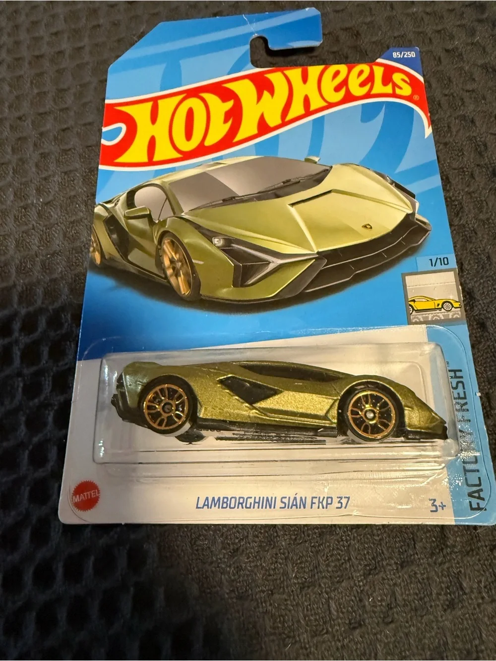 Hot wheel lot—15 in total